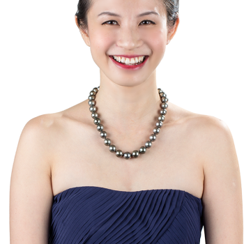 Dark green tahiti pearls 01