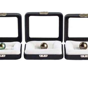 Dark green tahiti pearls 05