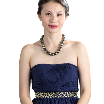 Dark green tahiti pearls